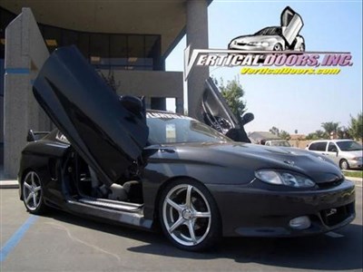 Vertical Doors VDCHYTIB9699 Lambo Vertical Door Kit for 1996-1999 Hyundai Tiburon