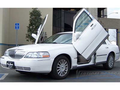 Vertical Doors VDCLTC9806 Lambo Vertical Door Kit for 1998-2010 Lincoln